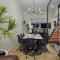 Elite Retreat Ponsonby with Parking and Deck - 奥克兰