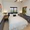 Spectacular Views, Heated Pool, and Outdoor BBQ - توسان