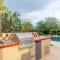 Spectacular Views, Heated Pool, and Outdoor BBQ - توسان