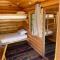 Little cabin in the woods - وايتفيش