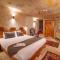Canyon Cave Hotel