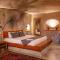 Canyon Cave Hotel