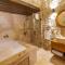 Canyon Cave Hotel