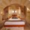 Canyon Cave Hotel