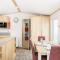 Meadow View Hot tub lodge, Free Hoburne passes