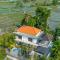 TropicalVibes 4BR RiceField, Ocean & Volcano view Canggu !
