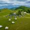 Ursa Mica Glamping Resort