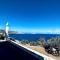 Cozy Cliff Tower w/ Breathtaking Sea Views - Áyios Yeóryios