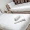 Wonderful 2BR home, w/ comfy sofa, SMART TV & WIFI by 360 Estates - Сліма