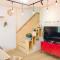 Hongdae Luxury Private Single House with Big Open Balcony Perfect for a Family & Big Group 3BR, 5QB & 1SB, 2Bathroom - Seul