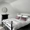 Contemporary 3-Bedroom Home with Stunning Views