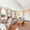 Finest Retreats - Sutton Hall Apt