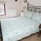 Character 2 double bedroom cottage in Shaftesbury