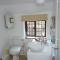 Character 2 double bedroom cottage in Shaftesbury