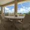 Entire home with pool and lake view and Golf course by Disney