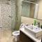 Regalia suites 424