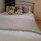Spacious 5 Bedroom 11 Guest Family House in Horsham