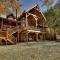 Waterfall Lodge - Ellijay