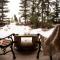 A Bear and Bison Country Inn