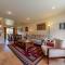 Elk Meadow Cabins 13A Bears Den Suite - Orick