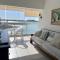 Apartamento vista do mar, pé na areia e águas tranquilas, no cento de Guarapari