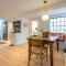 Franklin luxury Chalet w/ guest house