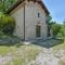 3 Charming Private Home with Pool, BBQ, Wi-Fi & Free Parking