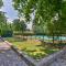 Casa Rustica singola con piscina immersa nella natura in parco privato