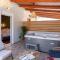 Villa Venetia with Jacuzzi