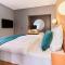 Kirk Suites