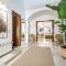Seaside Paradise Villa with a Private Pool and Walking distance to the Beach - Marbella