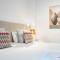 Seaside Paradise Villa with a Private Pool and Walking distance to the Beach - Marbella