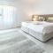 Seaside Paradise Villa with a Private Pool and Walking distance to the Beach - Marbella