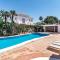 Seaside Paradise Villa with a Private Pool and Walking distance to the Beach - Marbella