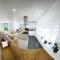 Charming & Chic, Cosy Beach Nest, Just 2-min walk! - 布莱顿霍夫