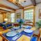 Unique Cape Cod Vacation Rental with Yard and Fire Pit - بروستر