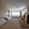 Torre Lolita - House in Lleida for 8 with pool and tennis court