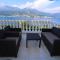 Mountain bay views apartments