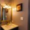 AMAZING!!!! Luxury 5BR, Steps to beach and Fun! Fully Renovated Beach house! - 大西洋城