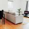 2 Bed Apartment with Free Parking