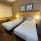Hotel Oeste Plaza