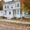 Sunny One Bedroom in Historic Downtown Dover