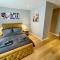 Stunning 2-bed Town Centre Apartment - Hosted by Hutch Lifestyle