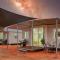White Cliffs Self Contained Cabin Accommodation