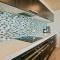 The White Haus - Waihi Beach Upstairs Holiday Unit
