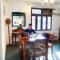 Redeem Cafe & Homestay