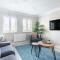 Hideaway - Exclusive marina development, town centre, with parking