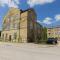 BOBBIN ROW - Grade 2 Listed Property with a Beautiful Design with Access to Leeds - Leeds