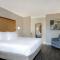 Days Inn by Wyndham Victoria Uptown