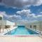 SILVERSTONE APARTMENT DELUXE 1 Bedroom WITH A VIEW , GYM & POOL - KILIMANI